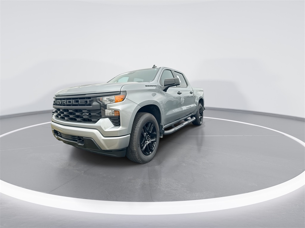 2024 Chevrolet Silverado 1500 Custom photo 3