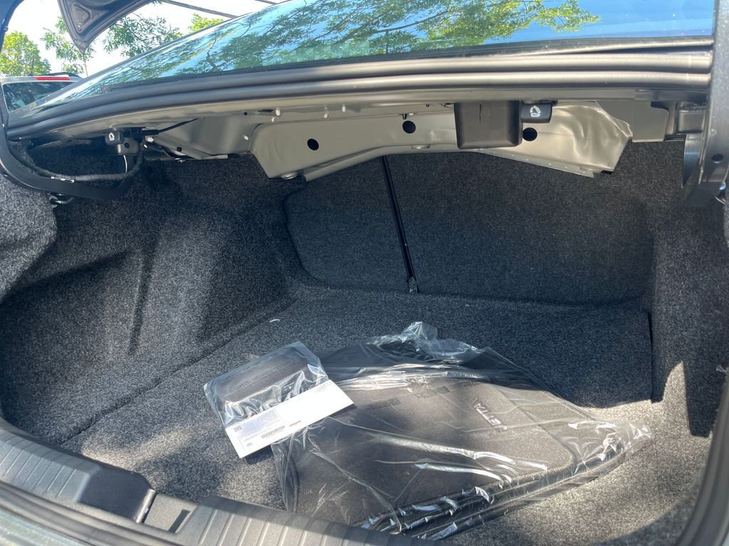 2025 Volkswagen Jetta 1.5T S photo 13