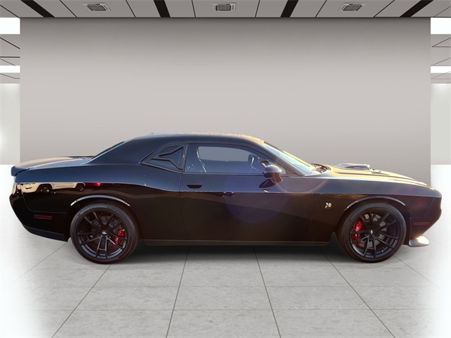 2022 Dodge Challenger R/T Scat Pack photo 2