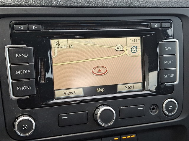 2011 Volkswagen Jetta SEL photo 17
