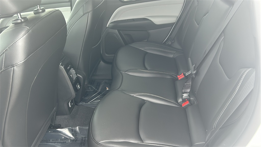 2025 Jeep Compass Limited photo 19