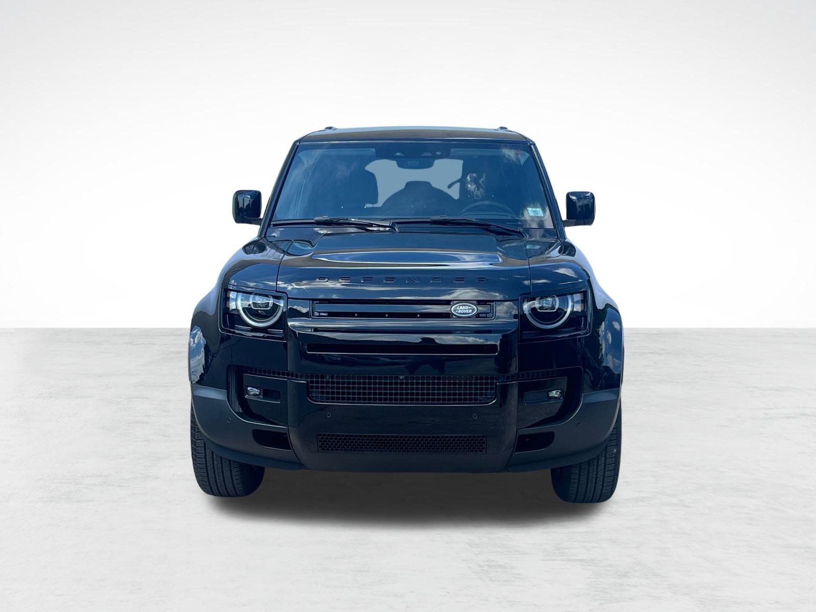 2026 Land Rover Defender 110 S photo 4