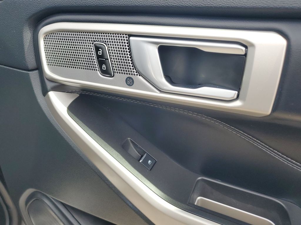 2023 Ford Explorer Limited photo 44