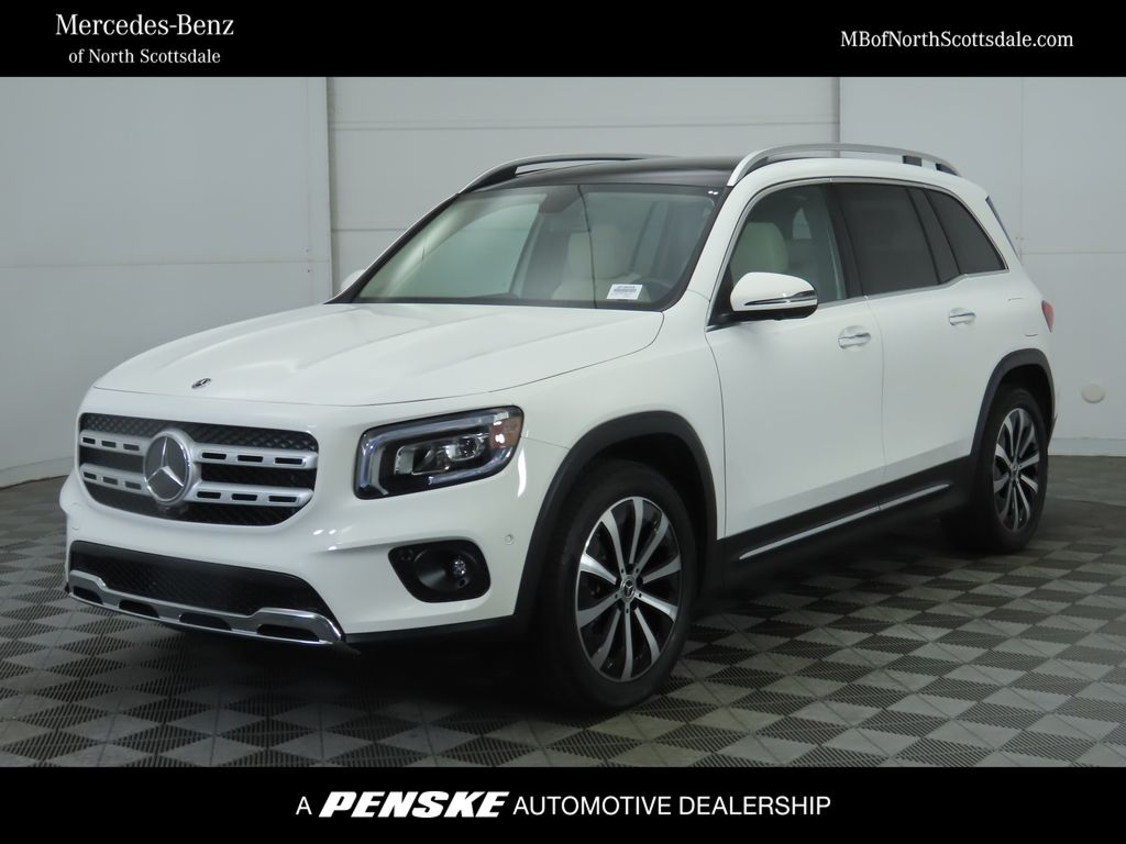 2023 Mercedes-Benz GLB Base's photo