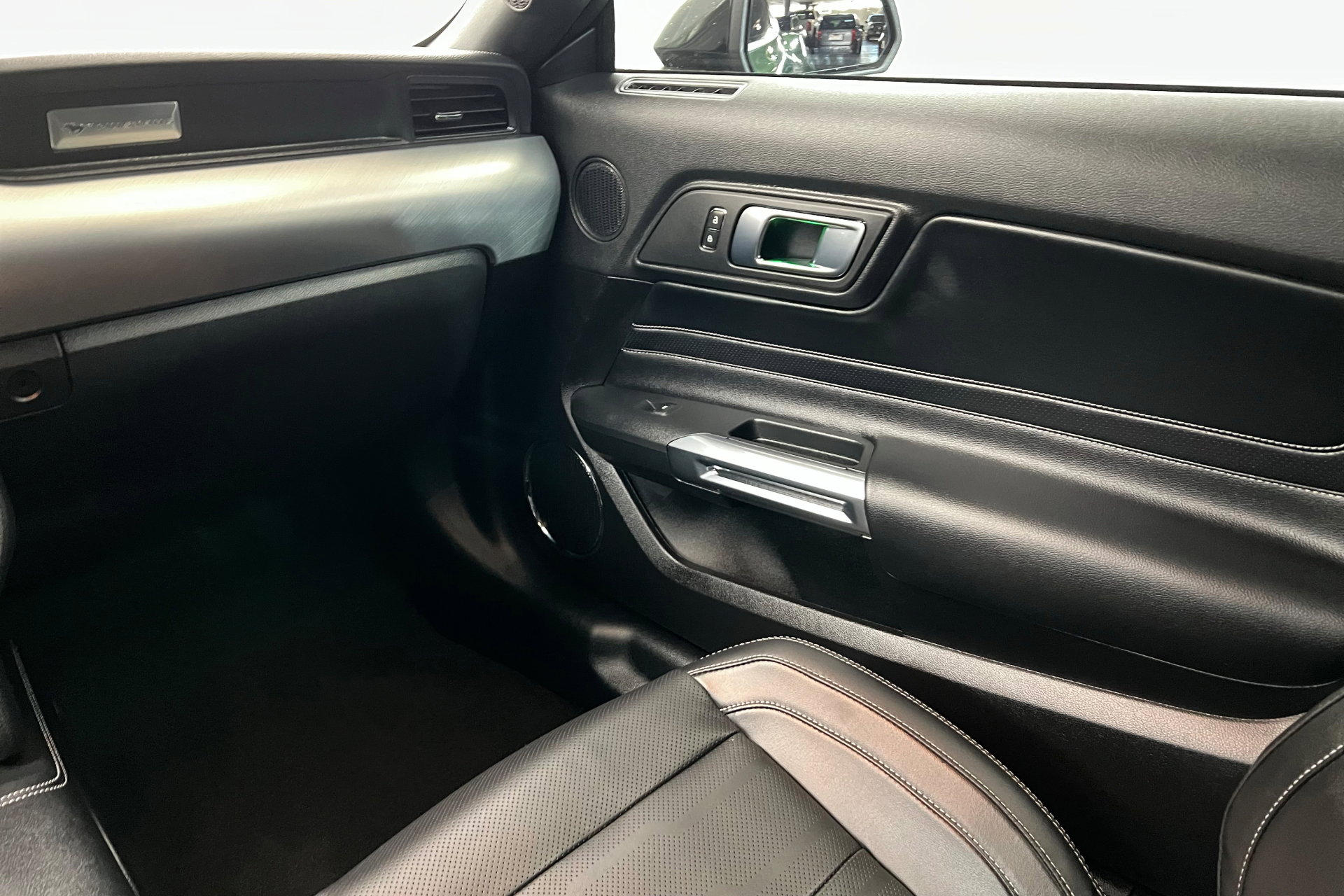 2022 Ford Mustang GT Premium photo 10