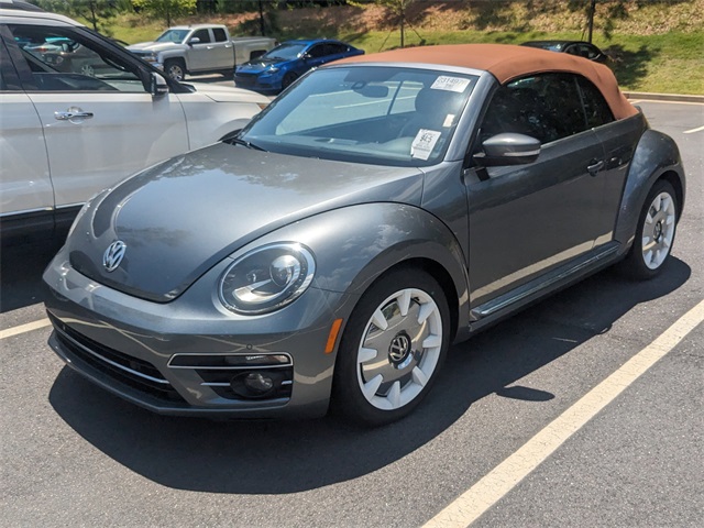 2019 Volkswagen Beetle Convertible Final Edition SEL photo 2