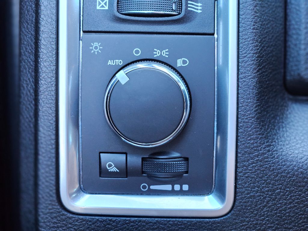 2023 Ram 1500 Classic Warlock photo 20
