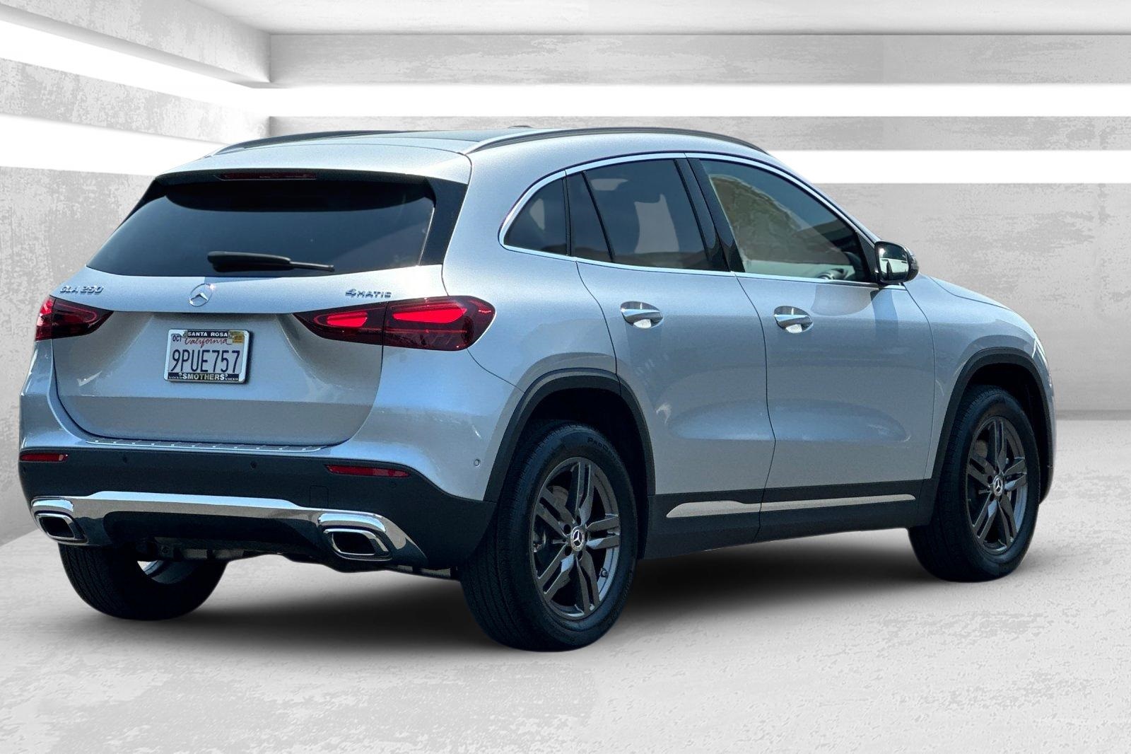 2025 Mercedes Benz GLA 250 4MATIC photo 2