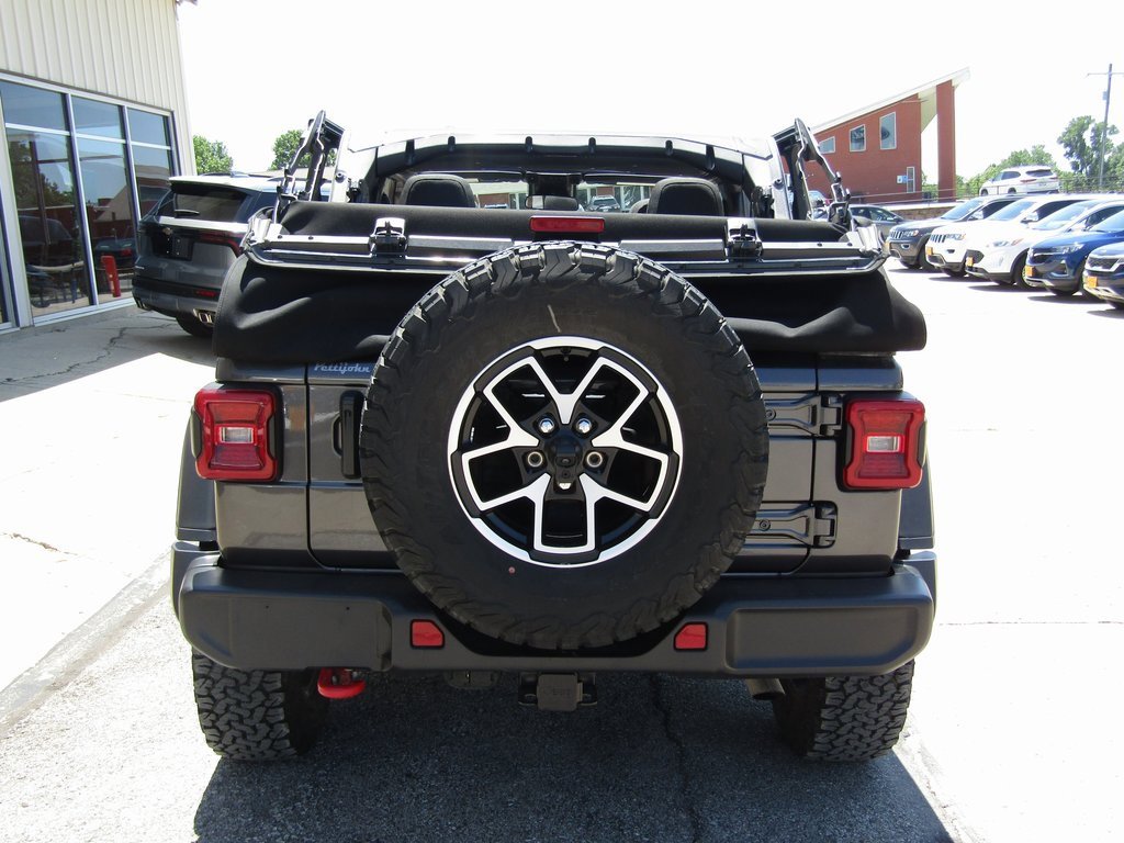 2024 Jeep Wrangler Rubicon photo 14