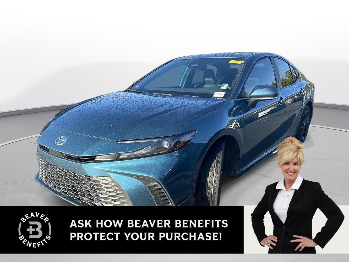 2025 Toyota Camry SE's photo