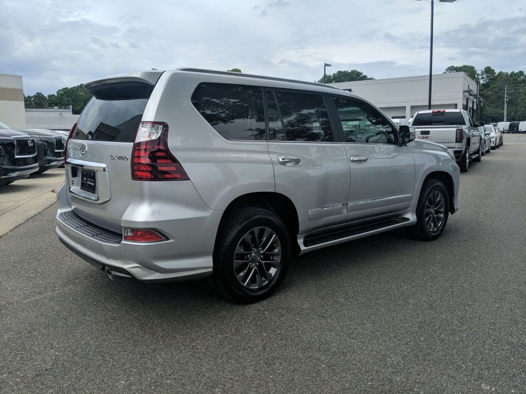 2019 Lexus GX 460 photo 12
