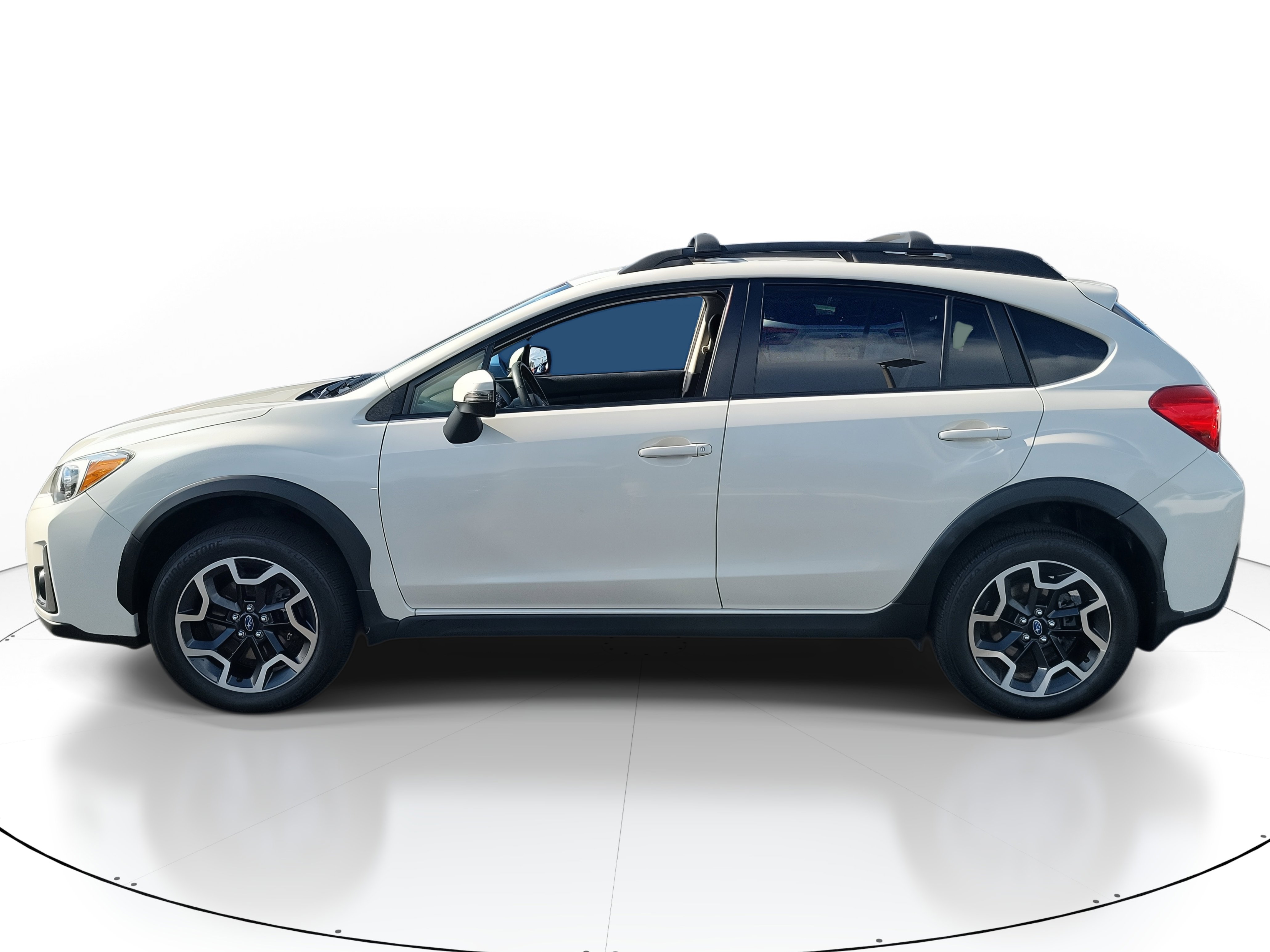 2017 Subaru Crosstrek 2.0i Limited photo 3