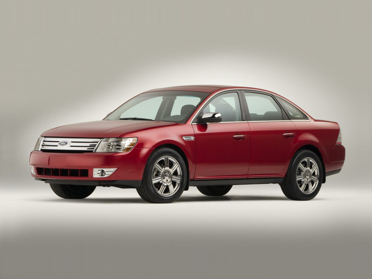 2008 Ford Taurus SEL's photo