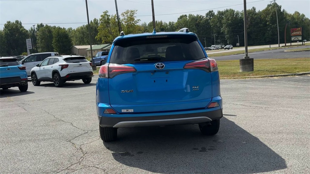 2018 Toyota RAV4 Adventure XLE photo 8