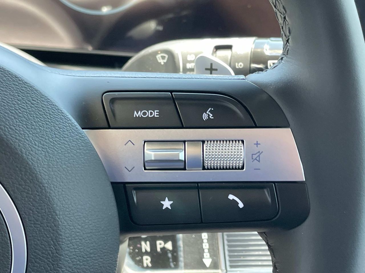 2025 Hyundai Tucson Hybrid SEL Convenience photo 7