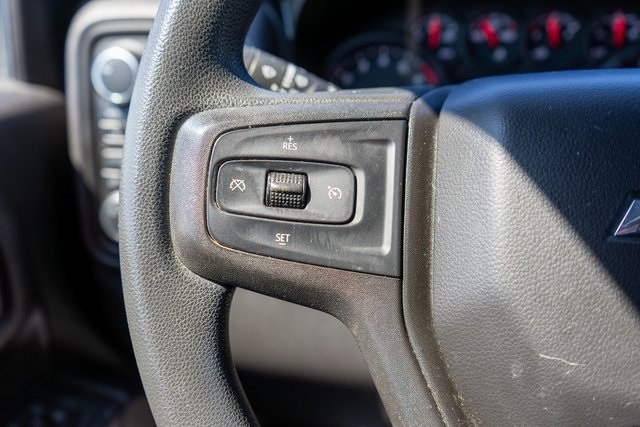 2020 Chevrolet Silverado 1500 Custom photo 13
