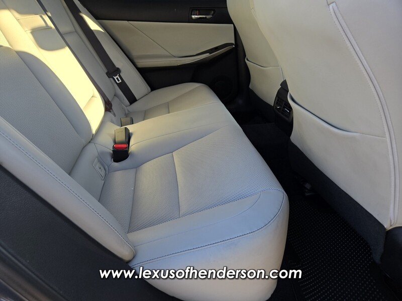 2014 Lexus IS 250 photo 13