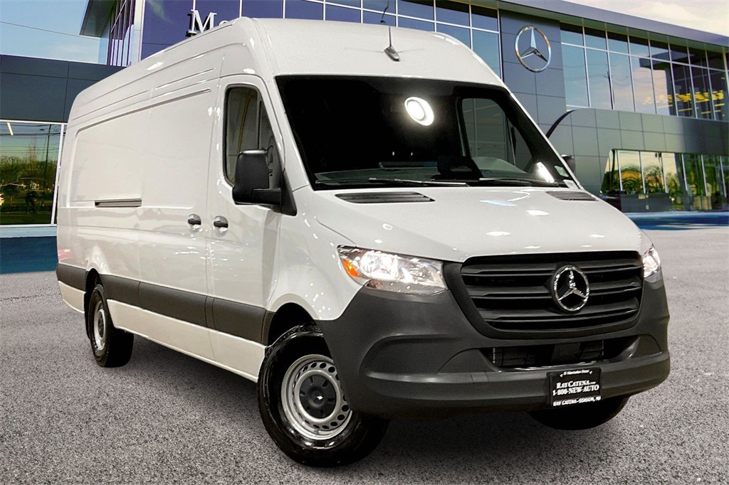 2025 Mercedes-Benz Sprinter Cargo Van Base's photo