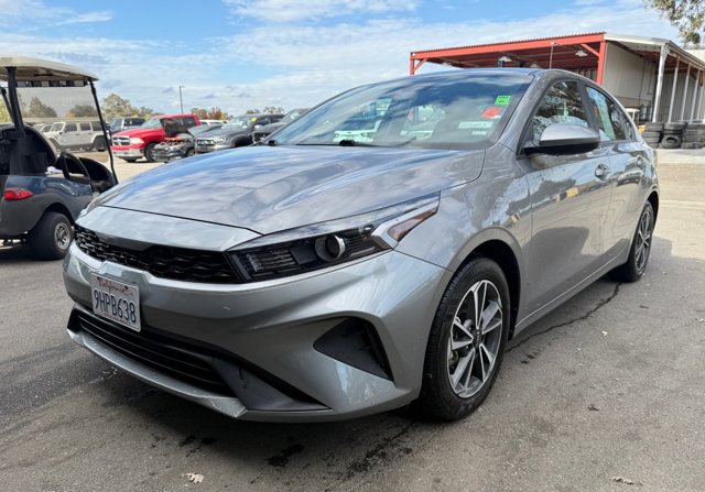 2023 Kia Forte LXS photo 3