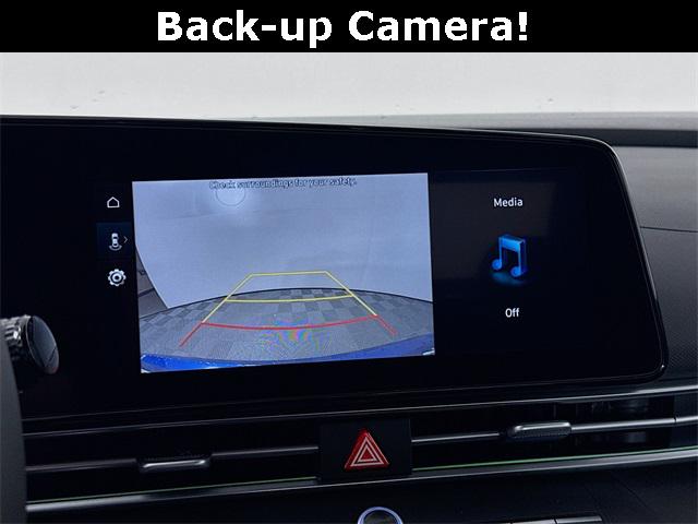 2025 Hyundai Elantra SEL Convenience photo 19
