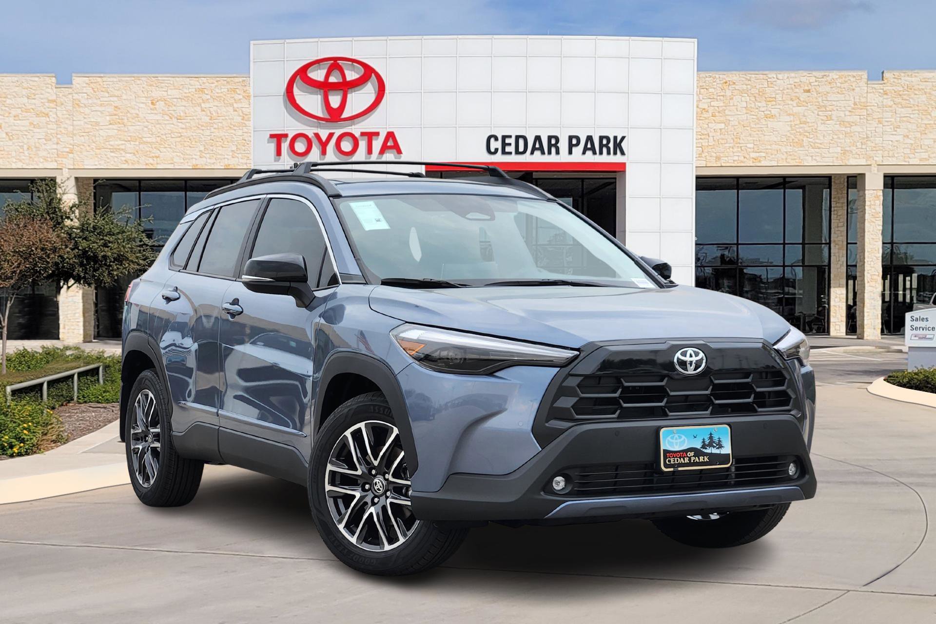 2026 Toyota Corolla Cross XLE's photo