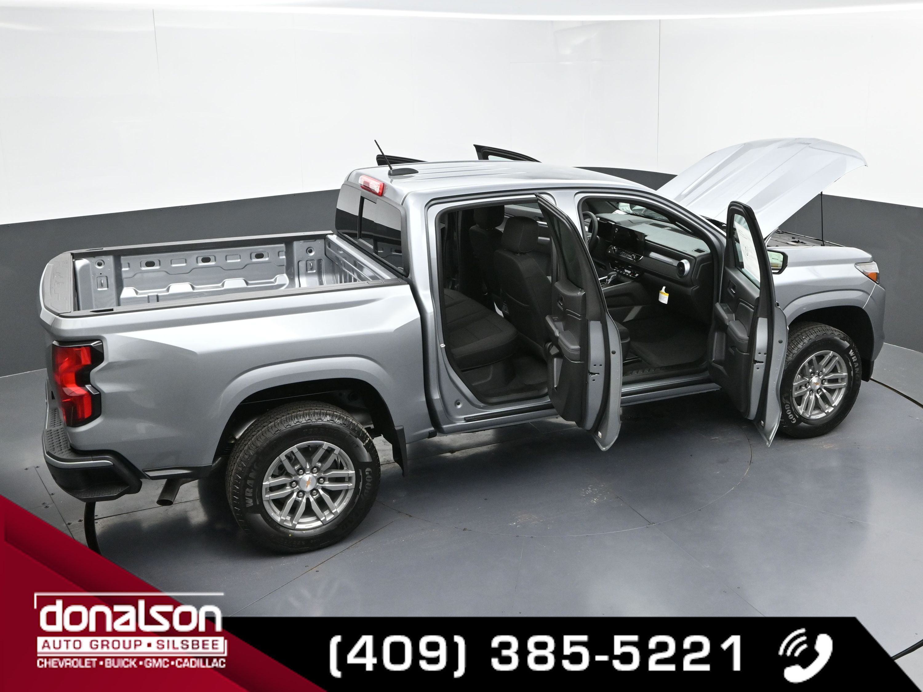 2025 Chevrolet Colorado Work Truck LT photo 25