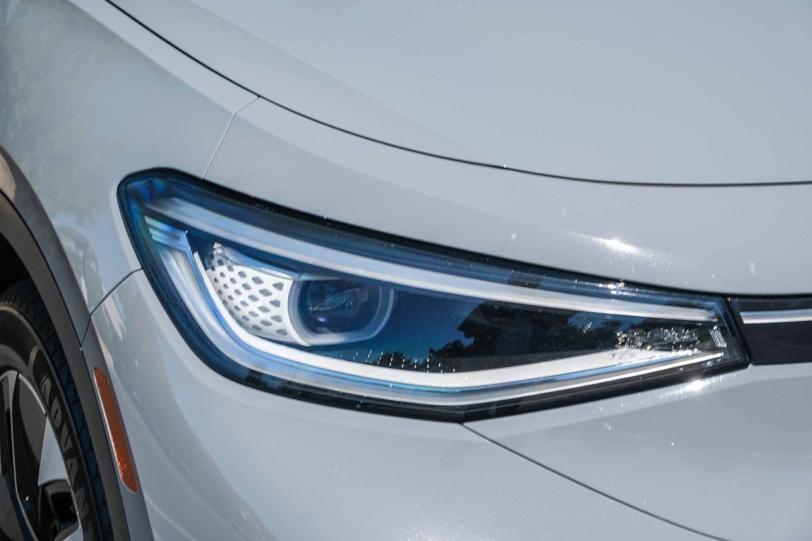 2022 Volkswagen ID.4 Pro S photo 4