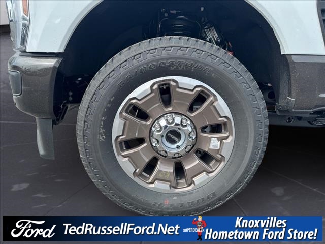 2025 Ford F-350 King Ranch photo 9