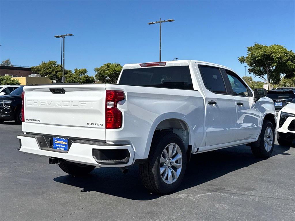 2026 Chevrolet Silverado 1500 Custom photo 9