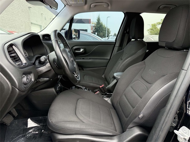 2017 Jeep Renegade Latitude North Edition photo 13