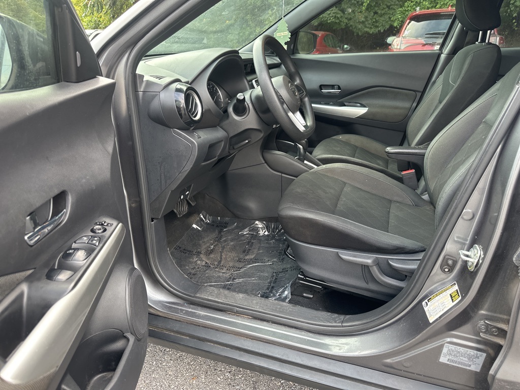 2019 Nissan Kicks SV photo 7