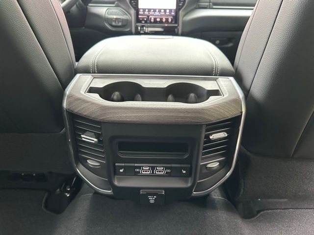 2026 Ram 2500 Laramie photo 32