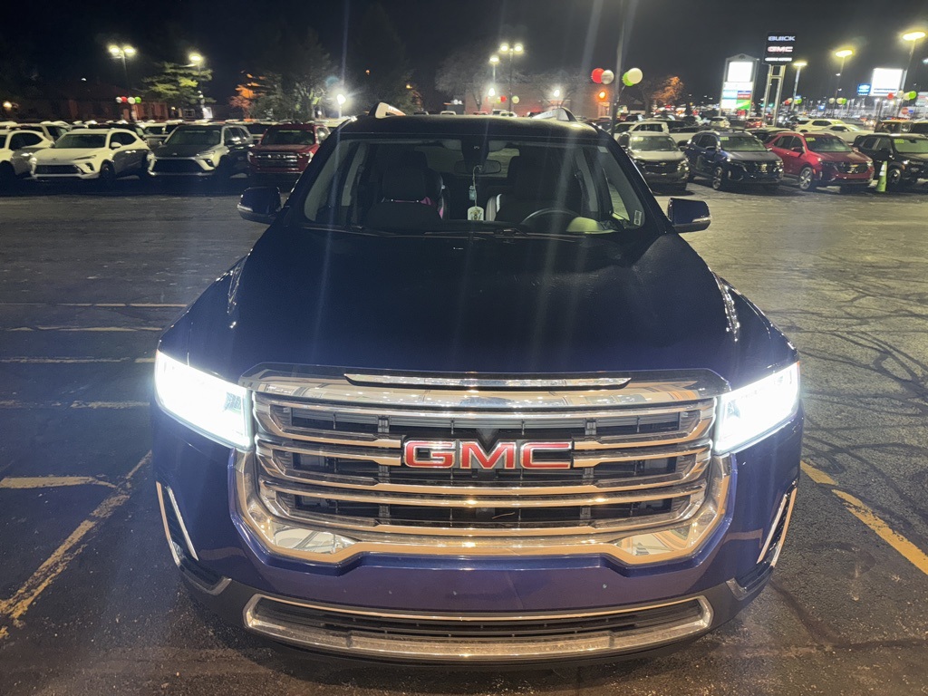 2023 GMC ACADIA - Image 2