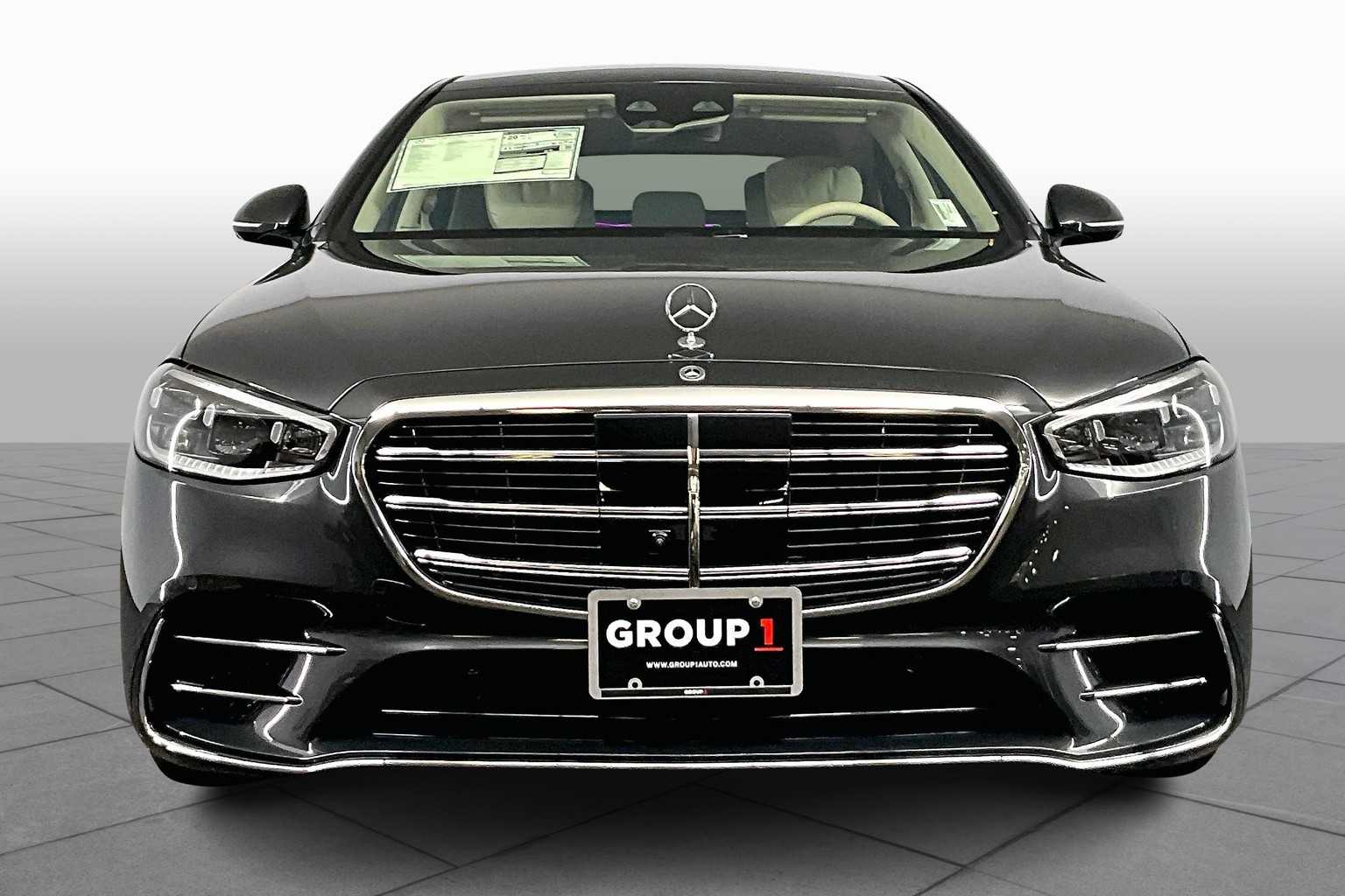 2026 Mercedes Benz S 580 4MATIC photo 3