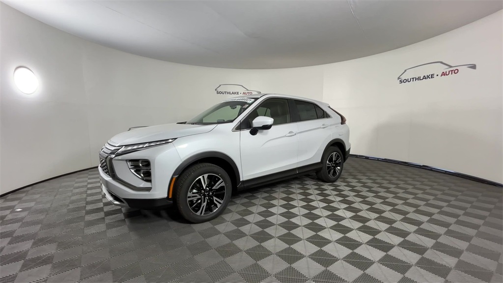 2025 Mitsubishi Eclipse Cross SE photo 4