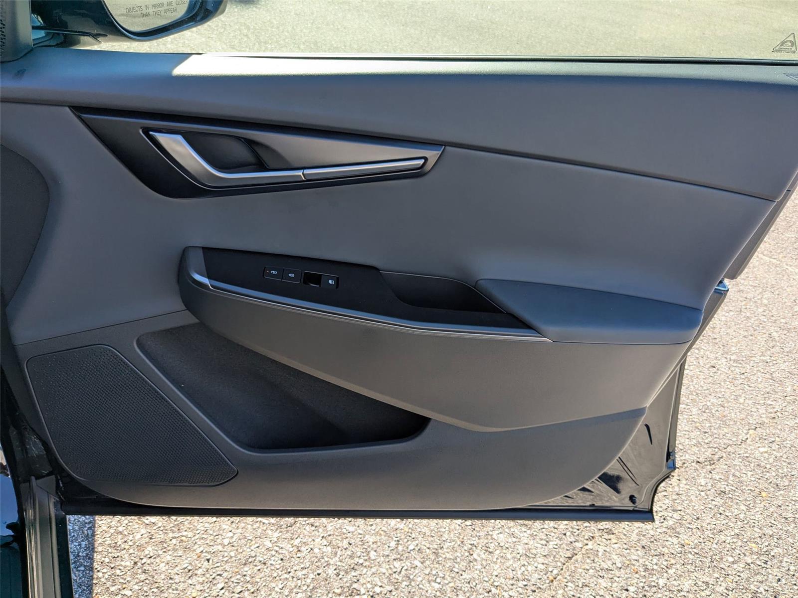 2025 Kia EV6 Light photo 32
