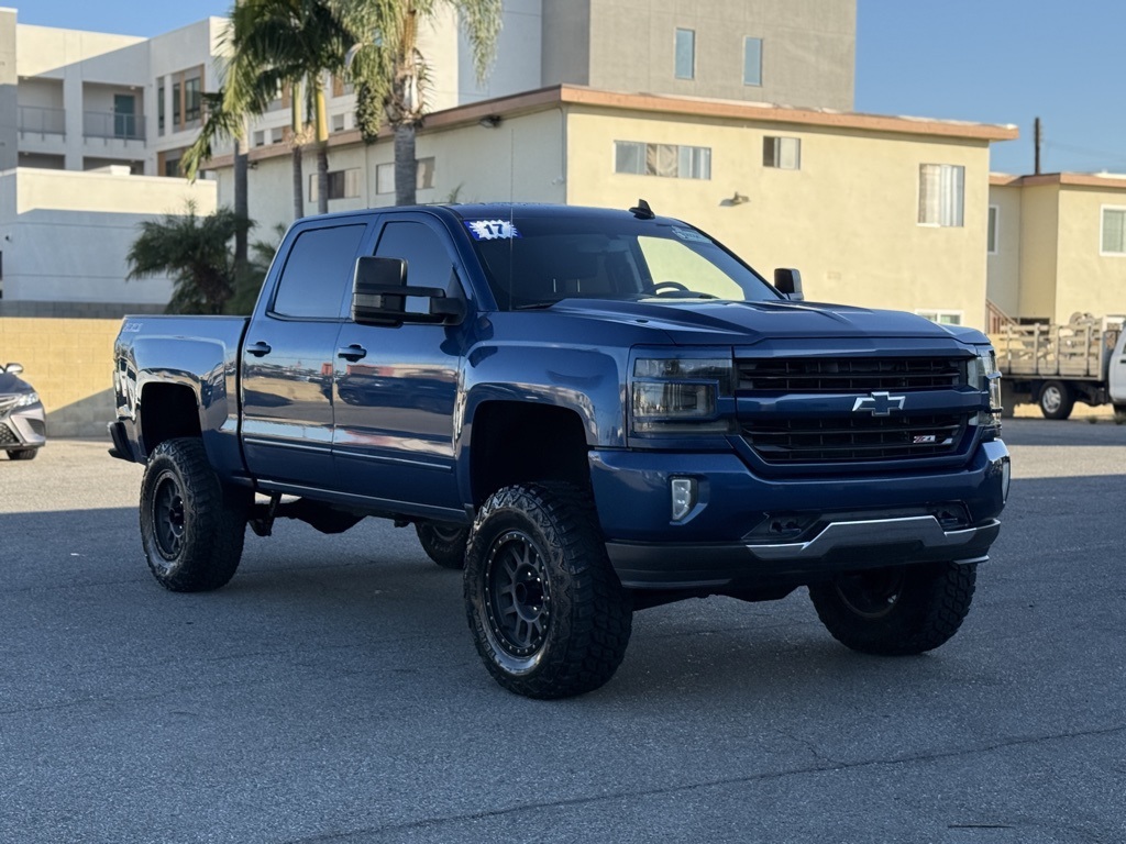 2017 Chevrolet Silverado 1500 LT's photo