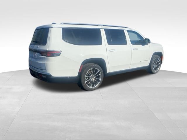 2024 Jeep Wagoneer L Series III photo 2