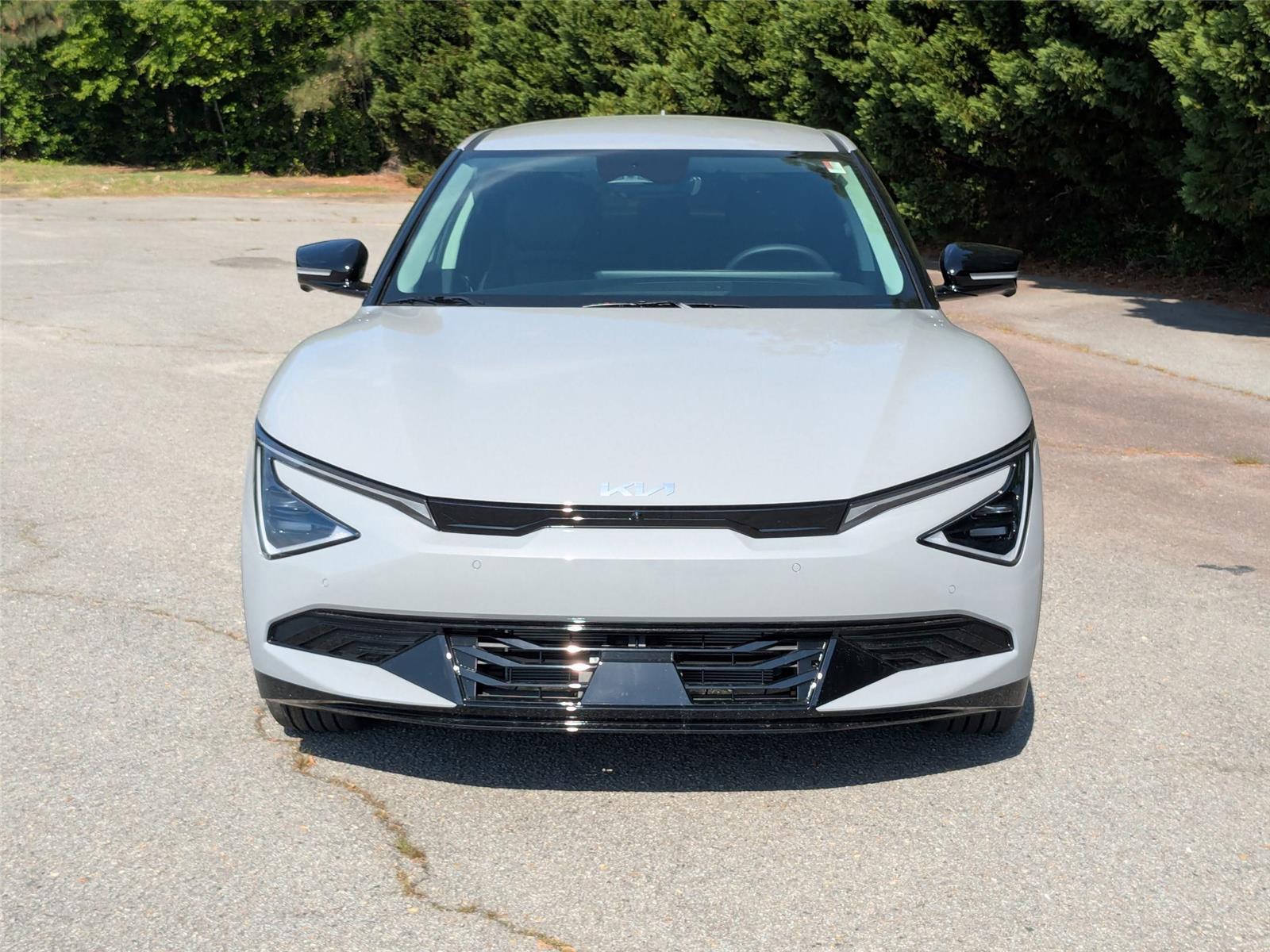 2025 Kia EV6 Wind photo 4