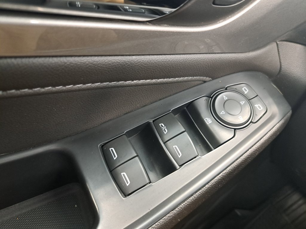 2023 Chevrolet Traverse Cloth photo 21