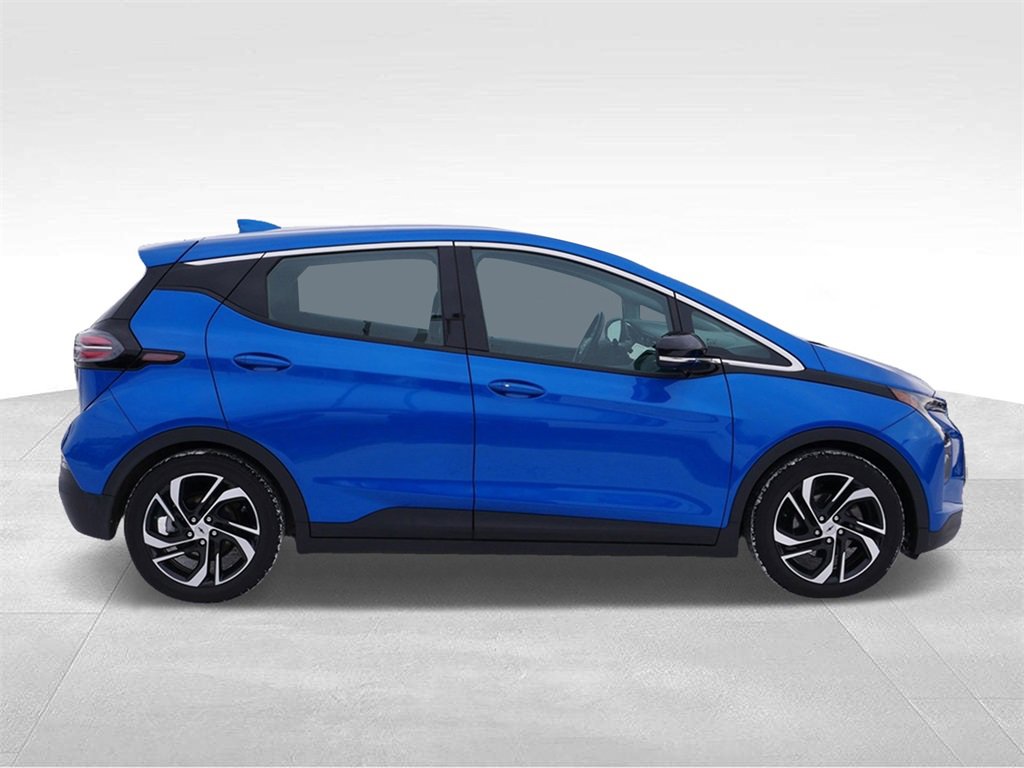Used 2023 Chevrolet Bolt EV 2LT with VIN 1G1FX6S03P4138391 for sale in Inver Grove Heights, MN