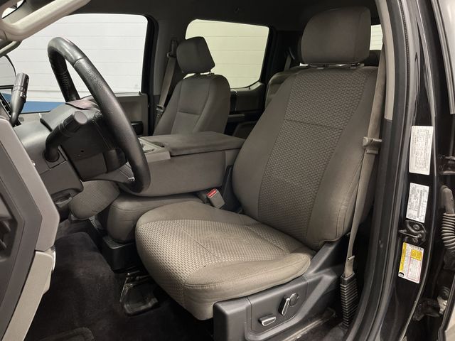 2015 Ford F-150 XLT photo 4
