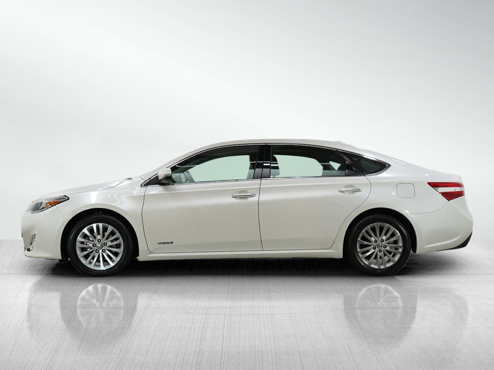 Used 2015 Toyota Avalon Limited Hybrid with VIN 4T1BD1EB5FU044912 for sale in Bloomington, Minnesota