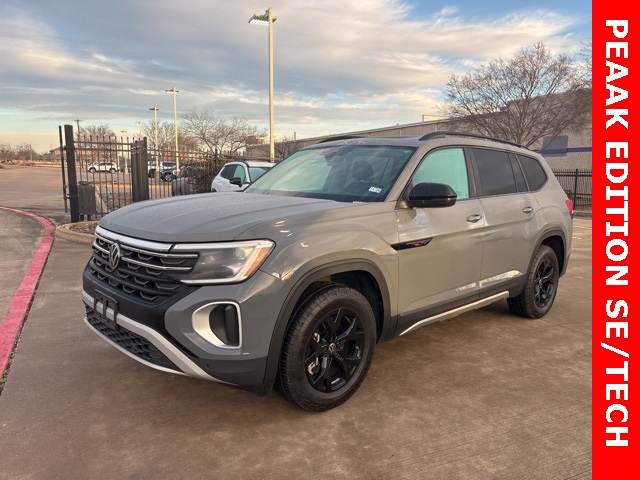 2024 Volkswagen Atlas Atlas Peak Edition's photo