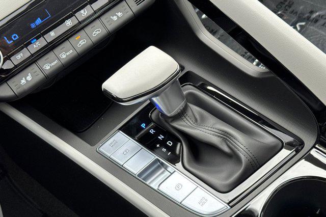 2025 Hyundai Elantra Hybrid Limited photo 14