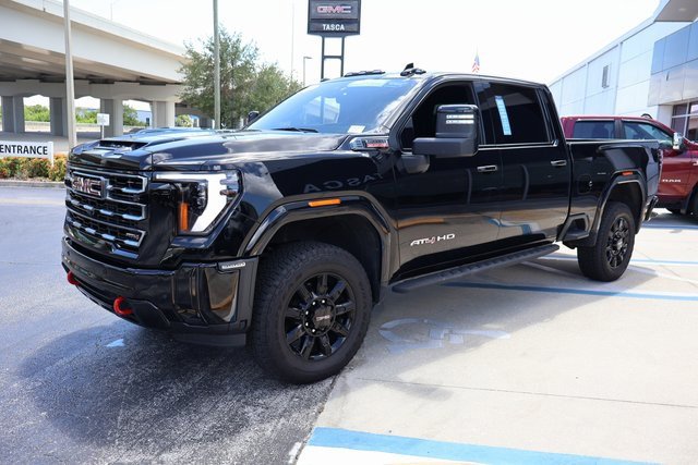 2025 Gmc Sierra 3500 HD AT4 photo 3