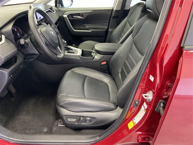 2023 Toyota RAV4 XLE Premium photo 20