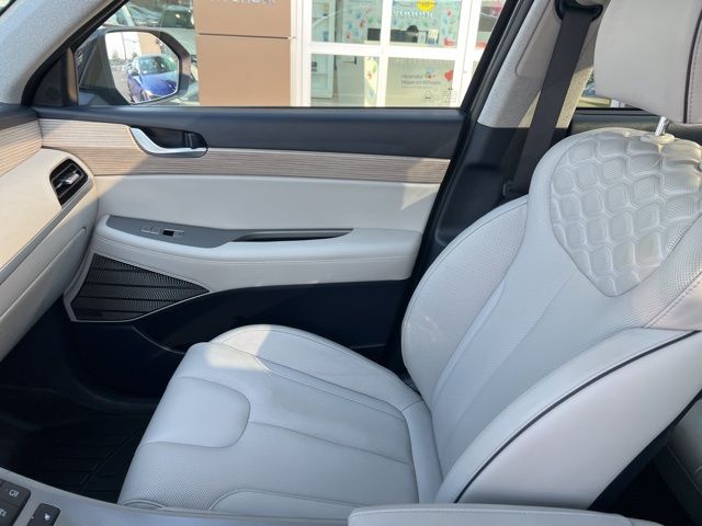 2022 Hyundai Palisade Limited photo 6
