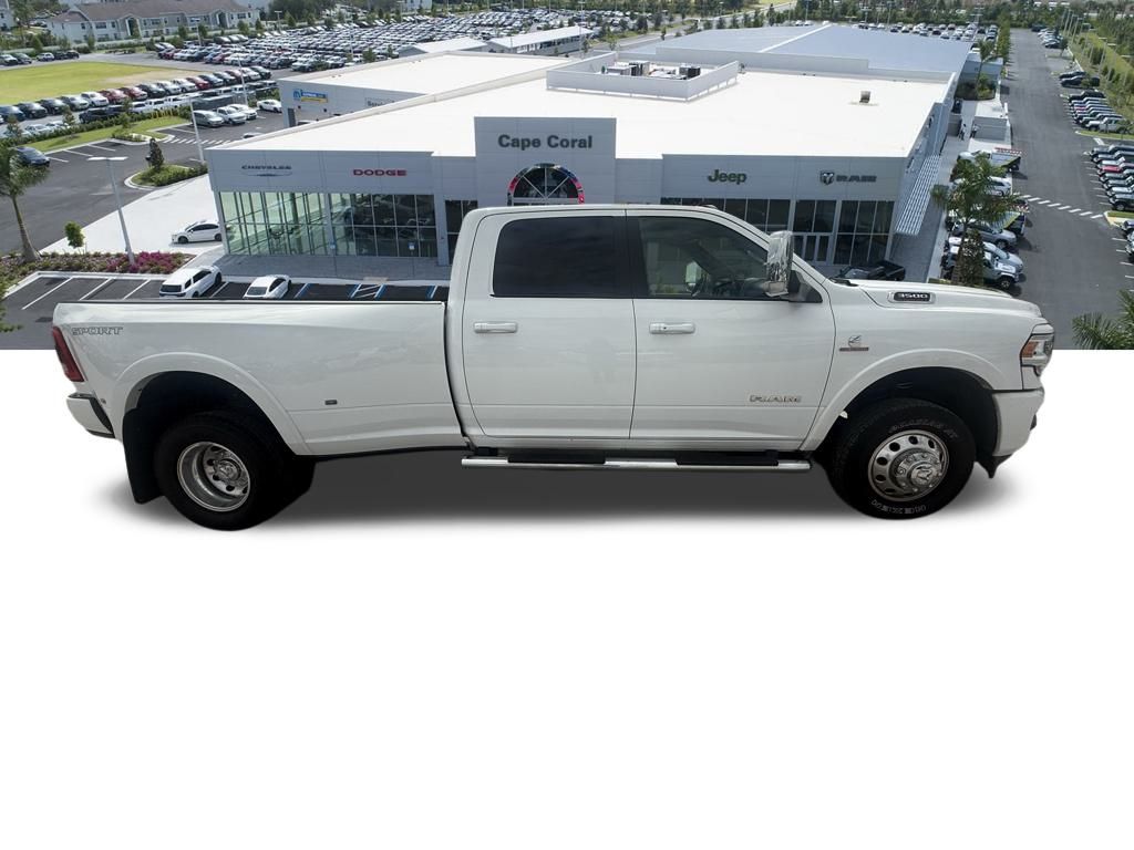 2020 Ram 3500 Laramie photo 3