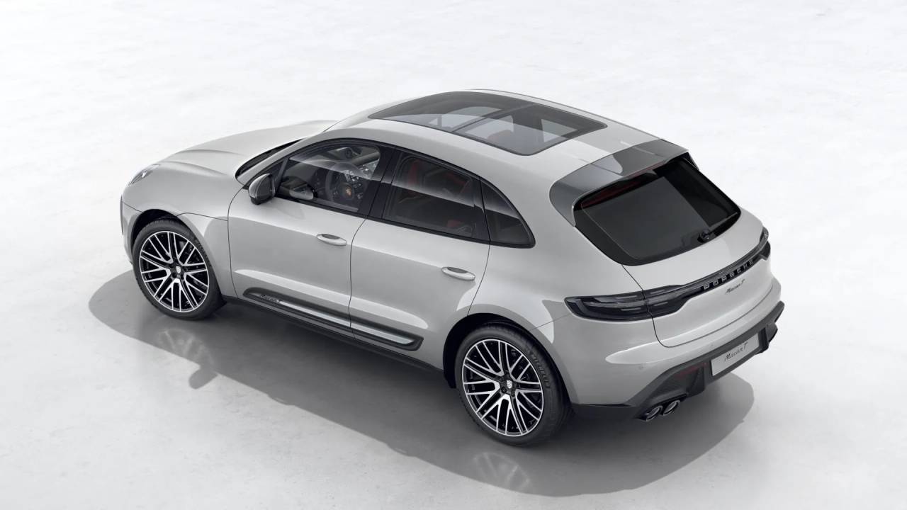2026 Porsche Macan T photo 3